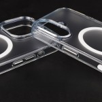 The matte semi-transparent phone case has a magnetic attraction function and is equipped with four-corner airbags for drop resistance