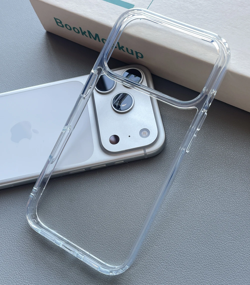 The transparent phone case with four-corner airbags provides impact-resistant protection and is suitable for iphones