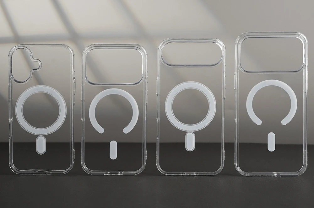 The transparent magnetic phone case is protected by four corner airbags and is impact-resistant